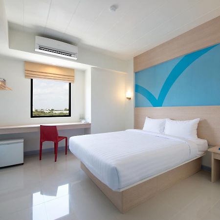 Hop Inn Phitsanulok Esterno foto